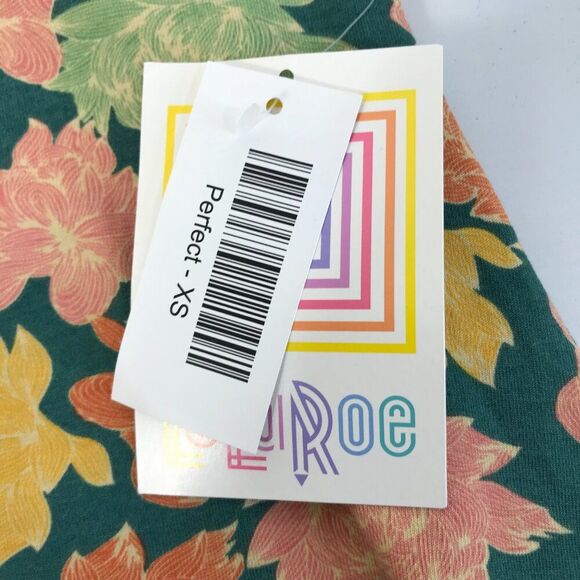 NEW LuLaRoe Floral Print Perfect T Women's XS Scoop Neck Tunic Stretch Knit - Picture 9 of 11